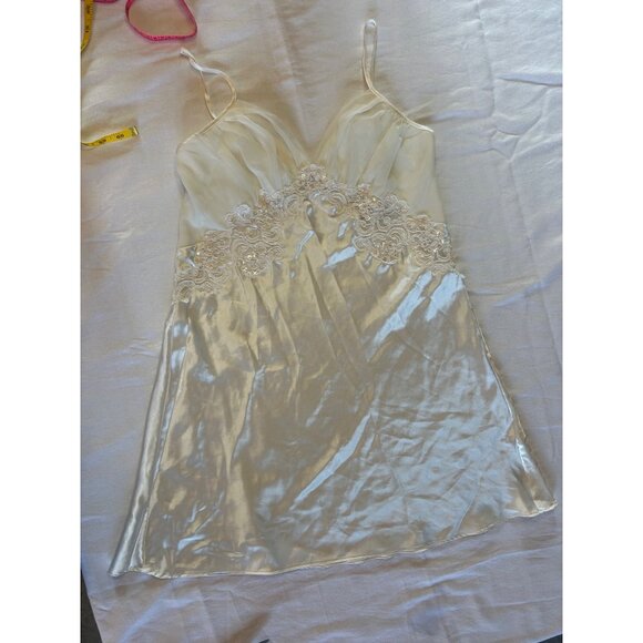90’s Victorias Secret L Ivory Satin Lace Chemise VTG Silky Ballerina Slip Dress - Picture 7 of 10